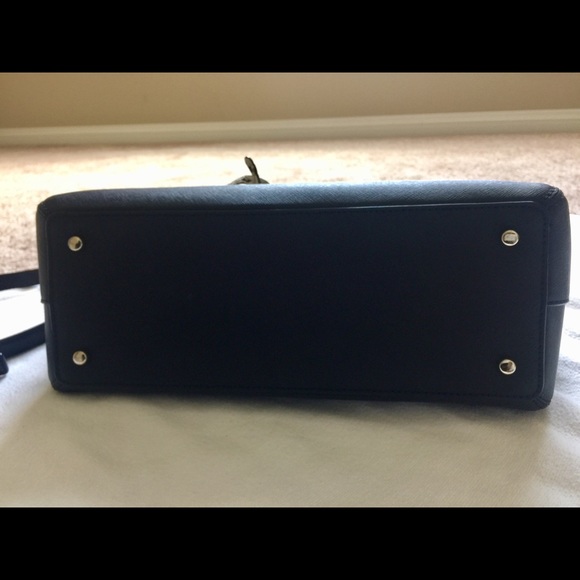 Handbag - Picture 8 of 8